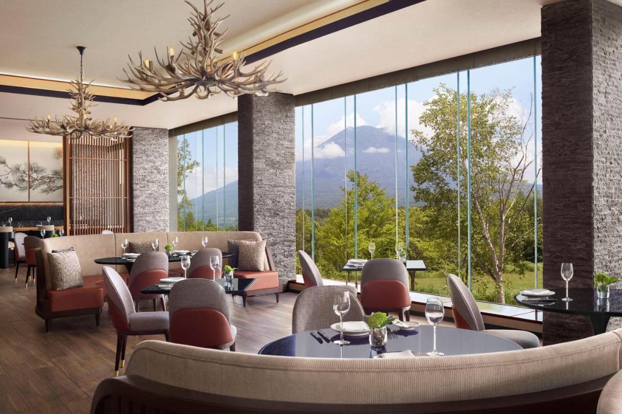 Higashiyama Niseko Village, A Ritz-Carlton Reserve Екстер'єр фото